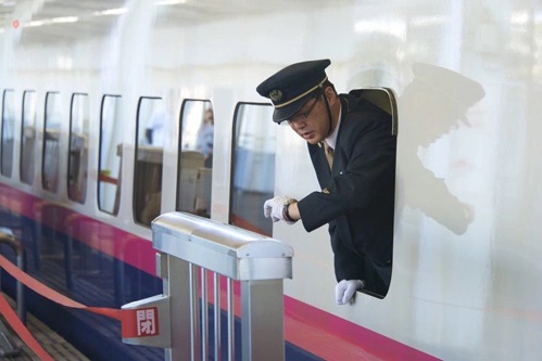 Thói quen đúng giờ của người Nhật – Kỷ luật hay áp lực&nbsp;ngầm?